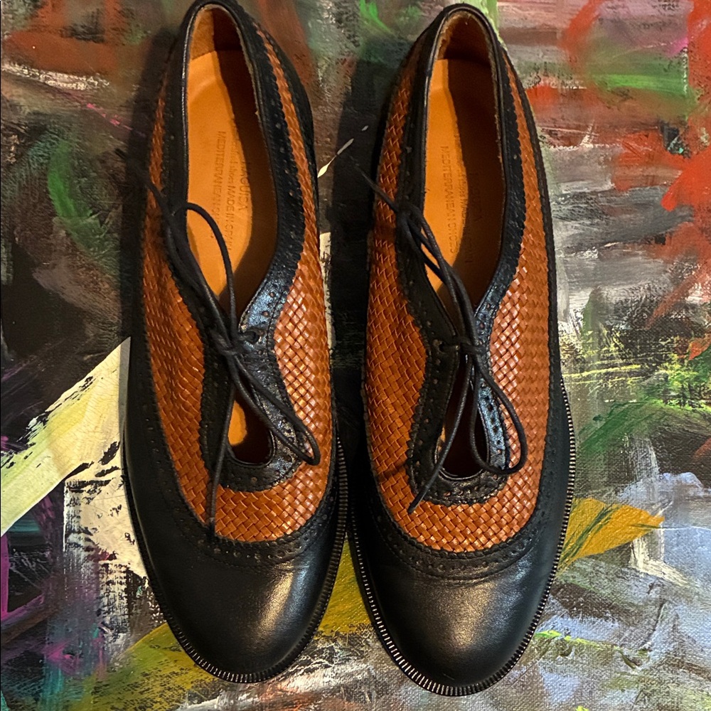 Elegant Black and Brown Women's Loafers